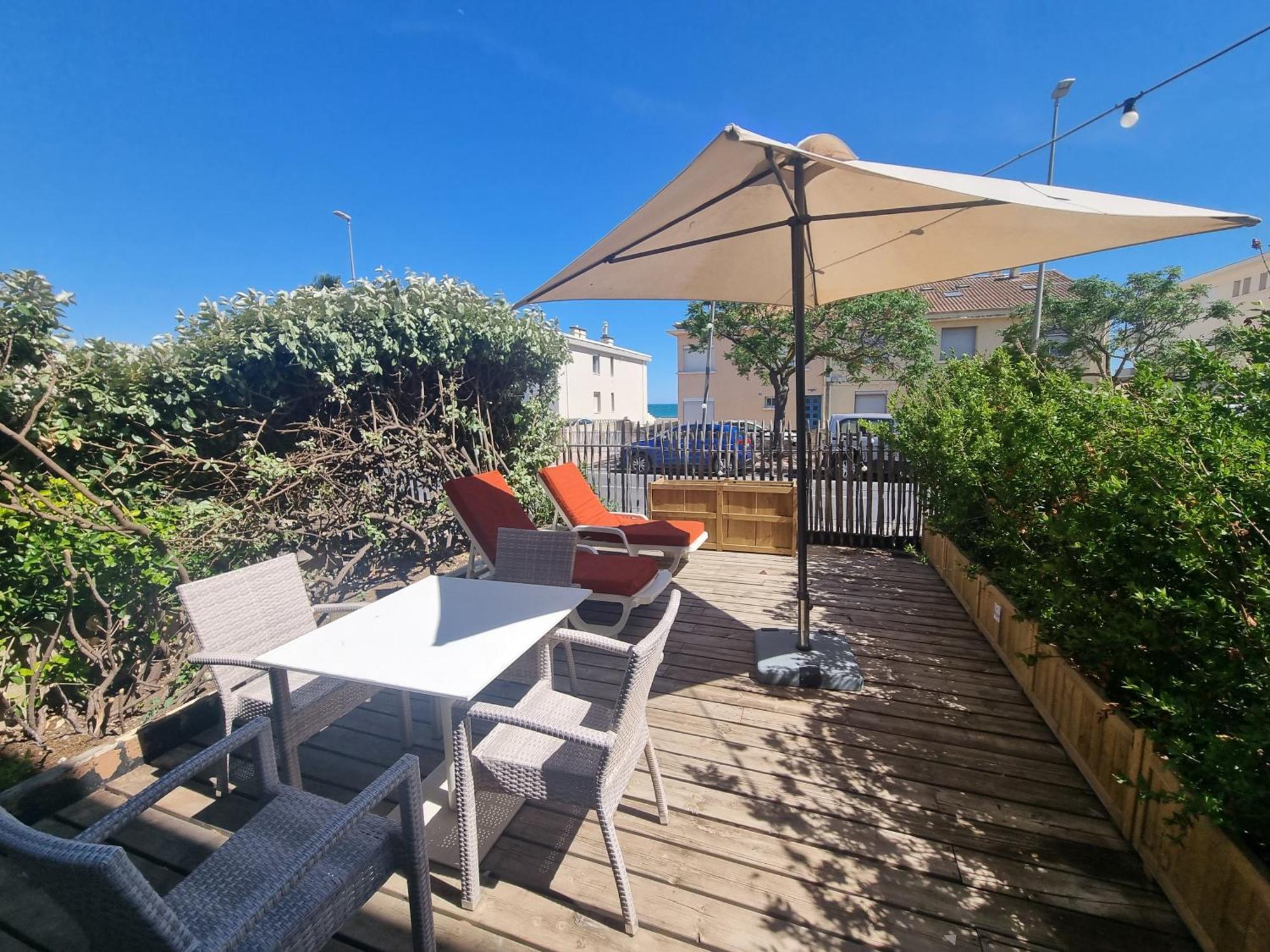 Hôtel du Midi Plage Palavas-les-Flots Buitenkant foto